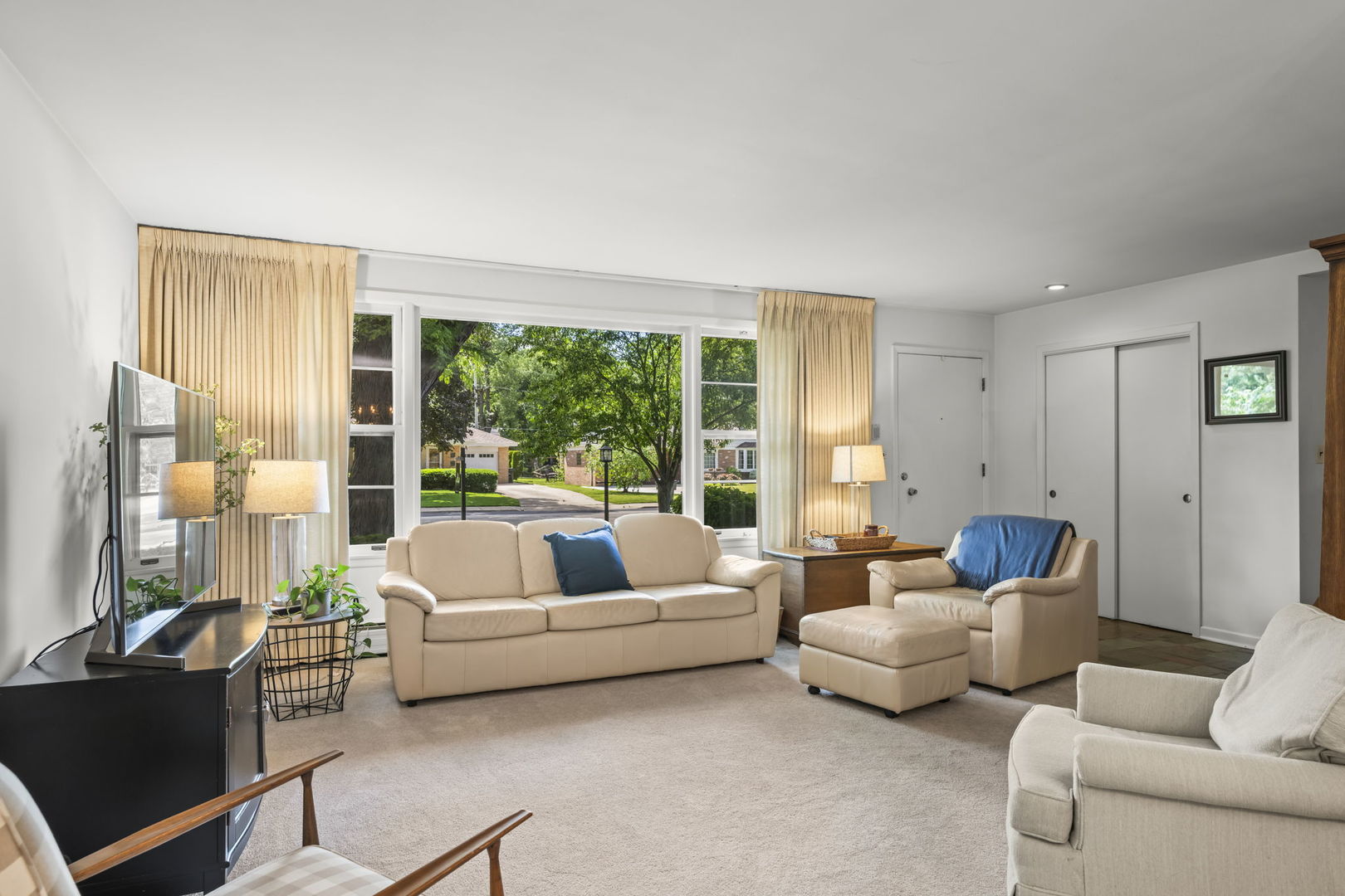 311 N Beverly Lane