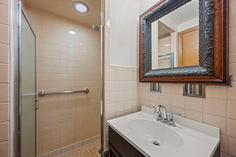 Tiny photo for 311 N Beverly Lane, Arlington Heights, IL 60004 (MLS # 12675409)