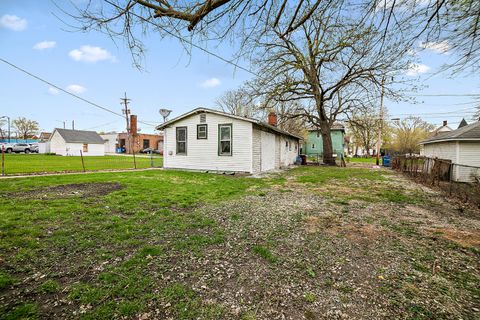 Tiny photo for 152 S Greenwood Avenue, Kankakee, IL 60901 (MLS # 12363090)