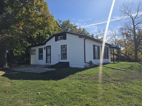 A home in North Chicago