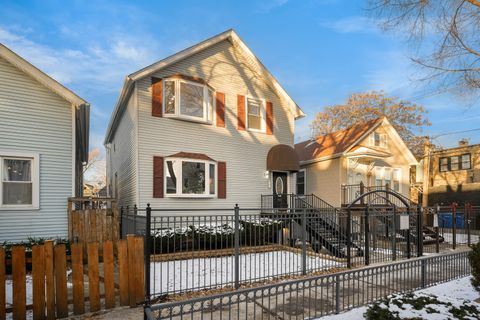 2516 W Lyndale Street Chicago IL 60647