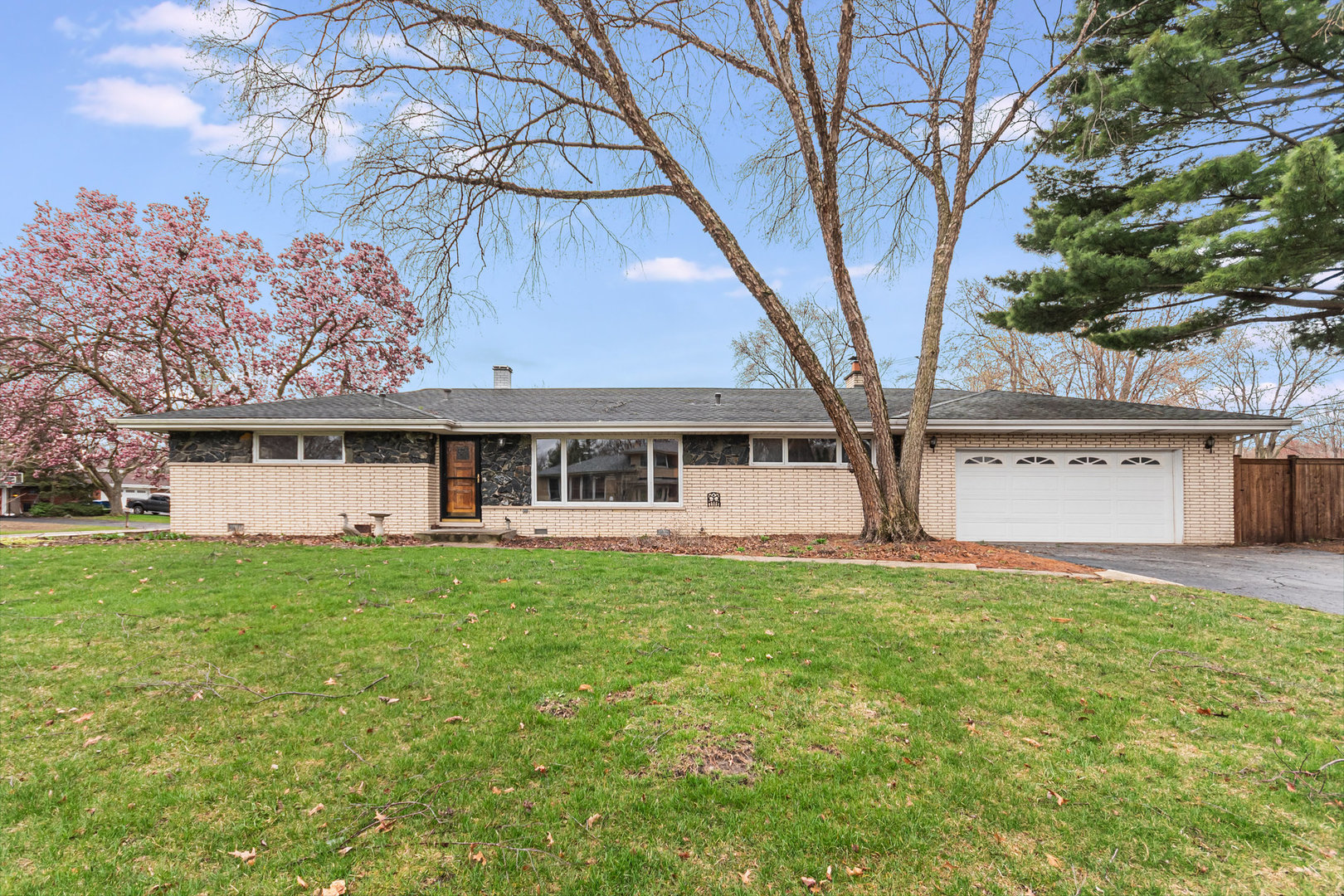 6949 W Park Lane Drive