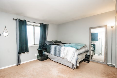 Tiny photo for 4917 W 109th Street #301, Oak Lawn, IL 60453 (MLS # 12727162)