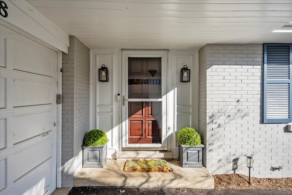 2018 BEECHWOOD Avenue