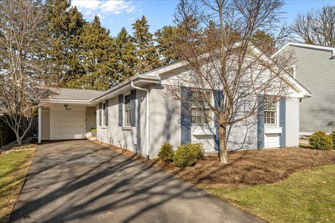 2018 Beechwood Avenue, Wilmette, IL 60091 - #: 12633648