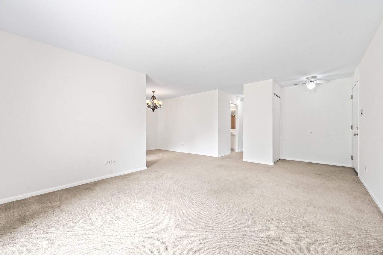 804 E Kings Row 3