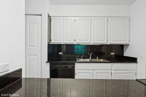 Tiny photo for 1169 S Plymouth Court #406, Chicago, IL 60605 (MLS # 12396858)