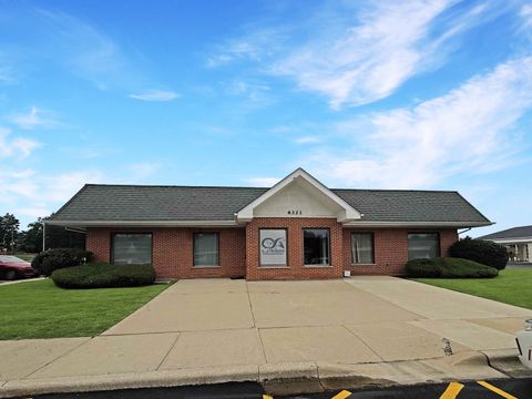 6321 Fairview Avenue B Westmont IL 60559