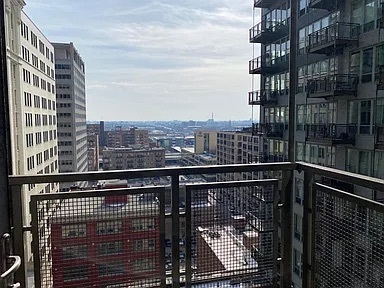 565 W Quincy Street 1316