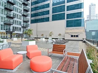 565 W Quincy Street 1316