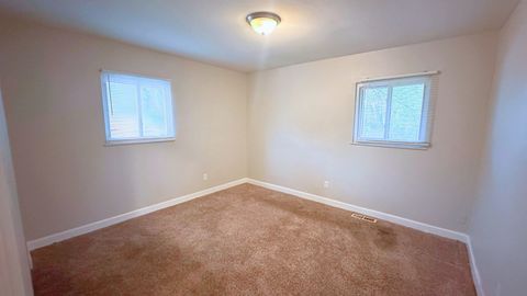 Tiny photo for 948 Dartmouth Avenue, Matteson, IL 60443 (MLS # 12422636)