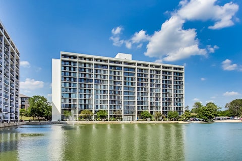 Photo of 2015 S FINLEY Road #310, Lombard, IL 60148 (MLS # 12763583)