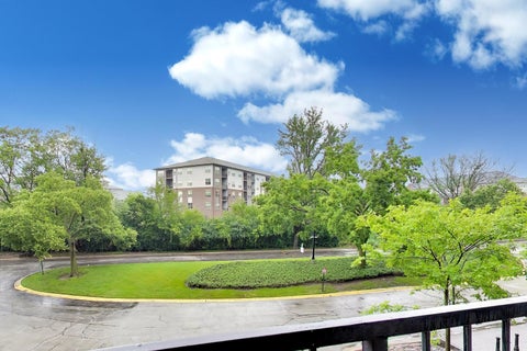 Tiny photo for 2015 S FINLEY Road #310, Lombard, IL 60148 (MLS # 12763583)