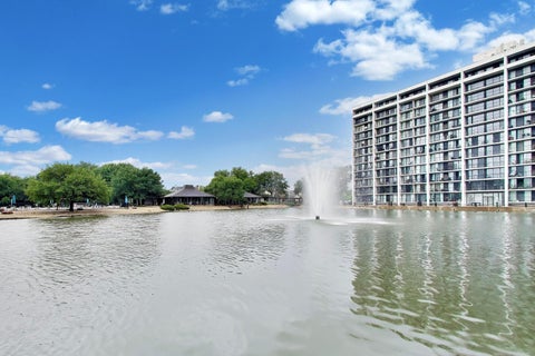 Tiny photo for 2015 S FINLEY Road #310, Lombard, IL 60148 (MLS # 12763583)