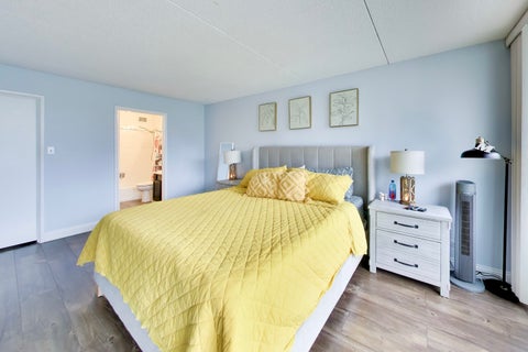 Tiny photo for 2015 S FINLEY Road #310, Lombard, IL 60148 (MLS # 12763583)