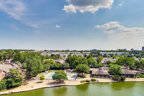 Tiny photo for 2015 S FINLEY Road #310, Lombard, IL 60148 (MLS # 12763583)