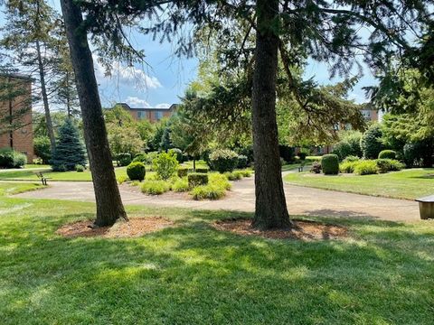 Tiny photo for 1217 S Old Wilke Road #11-406, Arlington Heights, IL 60005 (MLS # 12539640)