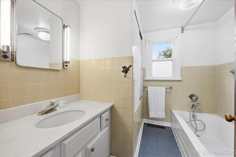 Tiny photo for 1705 Riverside Avenue, St. Charles, IL 60174 (MLS # 12772934)