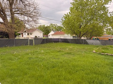 Tiny photo for 3636 EMERALD Avenue, Steger, IL 60475 (MLS # 12634699)