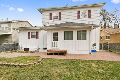 Tiny photo for 3636 EMERALD Avenue, Steger, IL 60475 (MLS # 12634699)