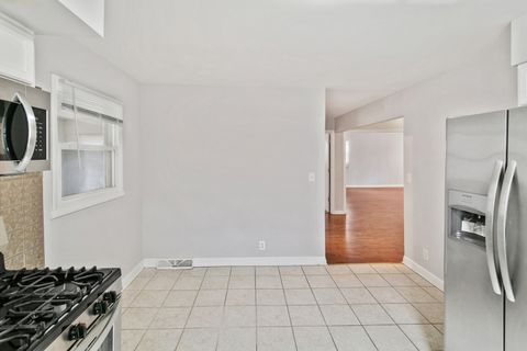 Tiny photo for 3636 EMERALD Avenue, Steger, IL 60475 (MLS # 12634699)