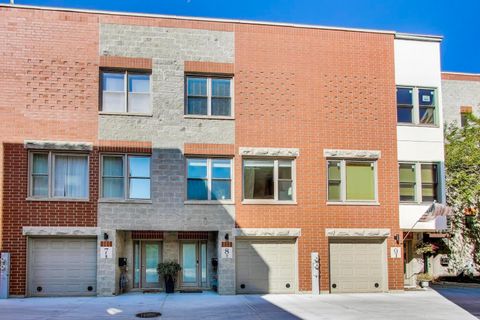 860 N Elston Avenue 8 Chicago IL 60642