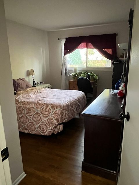 Tiny photo for 2104 Falmouth Court, Streamwood, IL 60107 (MLS # 12424596)