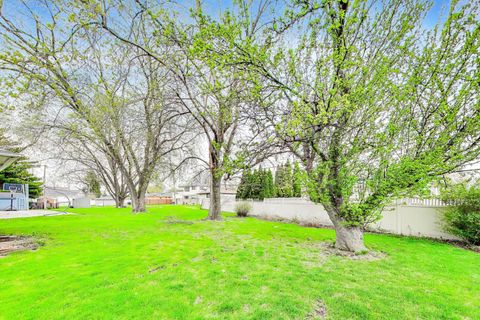 Tiny photo for 10108 Kilpatrick Avenue, Oak Lawn, IL 60453 (MLS # 12609278)