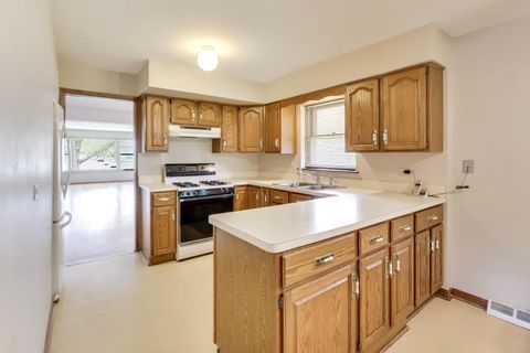 Tiny photo for 10108 Kilpatrick Avenue, Oak Lawn, IL 60453 (MLS # 12609278)