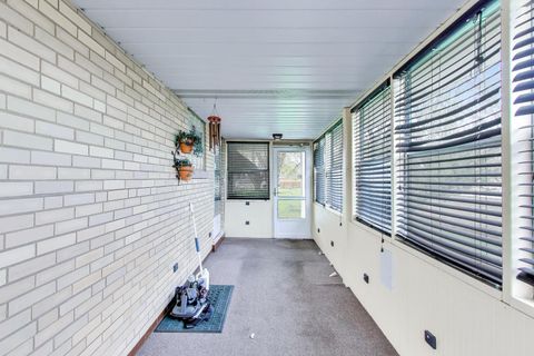Tiny photo for 10108 Kilpatrick Avenue, Oak Lawn, IL 60453 (MLS # 12609278)