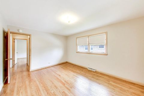 Tiny photo for 10108 Kilpatrick Avenue, Oak Lawn, IL 60453 (MLS # 12609278)