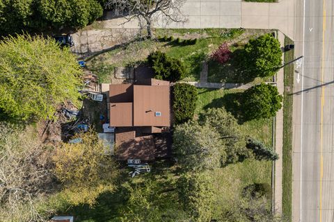 Tiny photo for 2416 7th Street, Moline, IL 61265 (MLS # 12623967)
