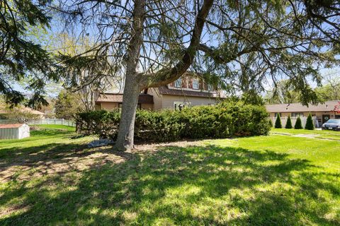 Tiny photo for 2416 7th Street, Moline, IL 61265 (MLS # 12623967)