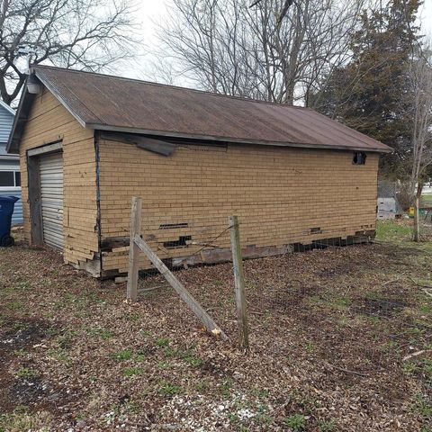 Tiny photo for 1804 17 Street, Viola, IL 61486 (MLS # 12610633)