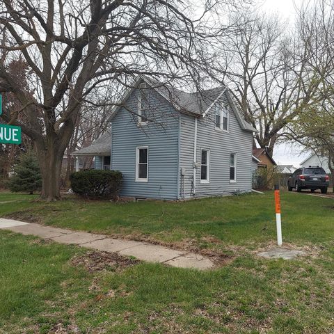 Photo of 1804 17 Street, Viola, IL 61486 (MLS # 12610633)