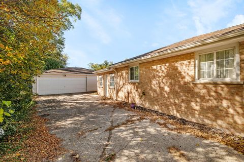 Tiny photo for 128 S Villa Avenue S, Addison, IL 60101 (MLS # 12496213)