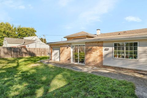 Tiny photo for 128 S Villa Avenue S, Addison, IL 60101 (MLS # 12496213)