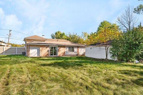 Tiny photo for 128 S Villa Avenue S, Addison, IL 60101 (MLS # 12496213)