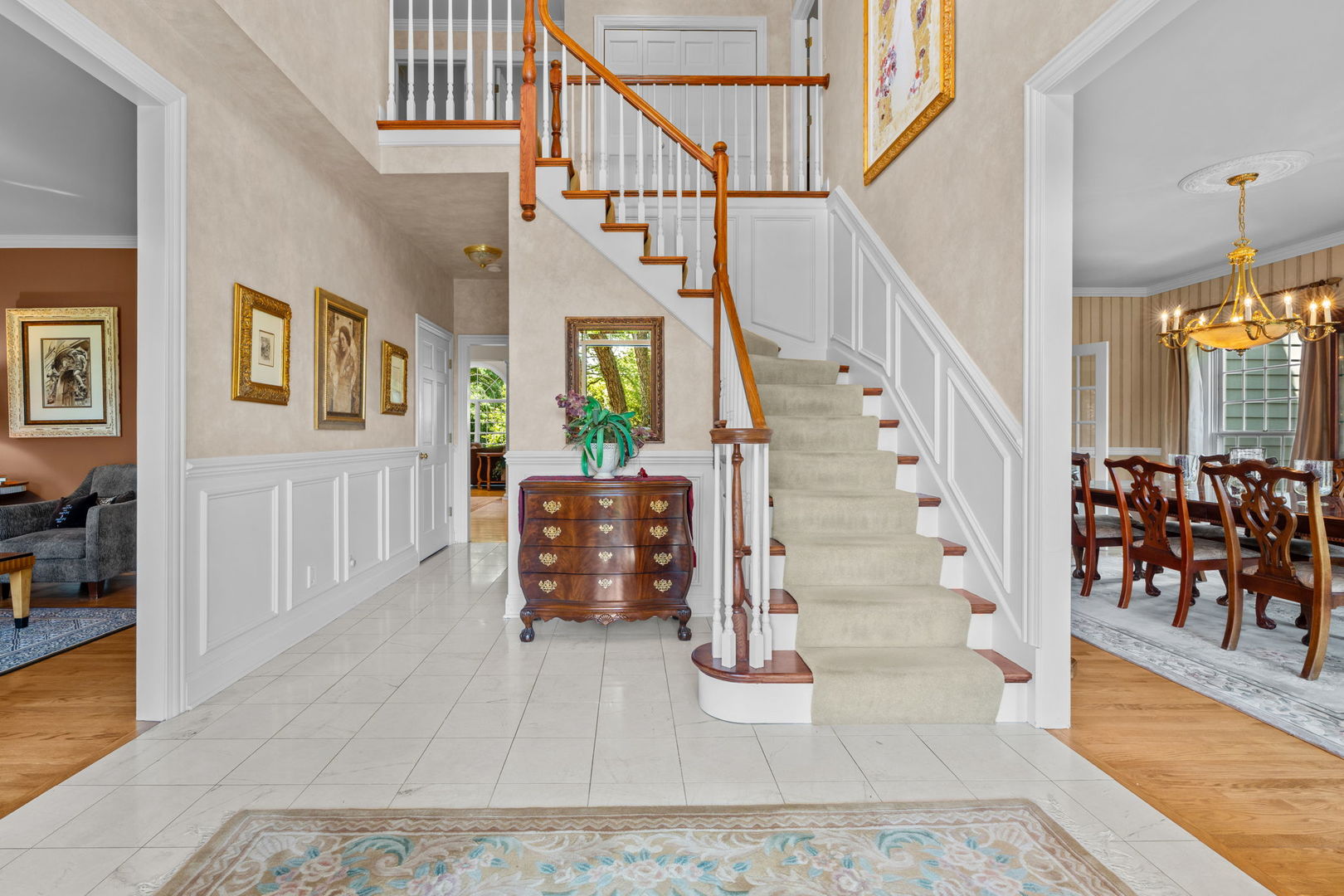 716 Old Westbury Court