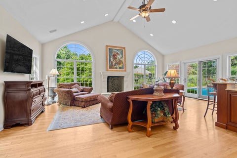 Tiny photo for 716 Old Westbury Court, Crystal Lake, IL 60012 (MLS # 12609153)