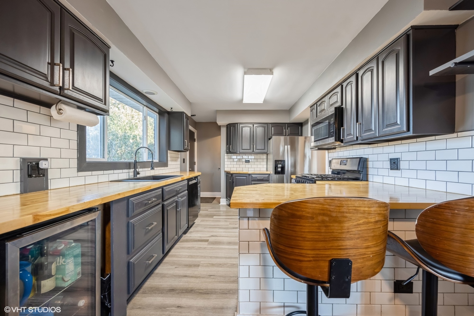 18611 W Country Lane
