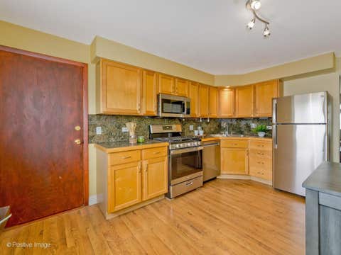 Tiny photo for 8544 W Rascher Avenue #3W, Chicago, IL 60656 (MLS # 12692015)