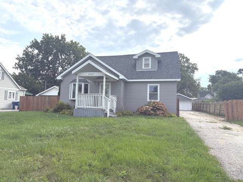 Photo of 14309 Kilpatrick Avenue, Midlothian, IL 60445 (MLS # 12462138) Photo of 14309 Kilpatrick Avenue, Midlothian, IL 60445 (MLS # 12462138)