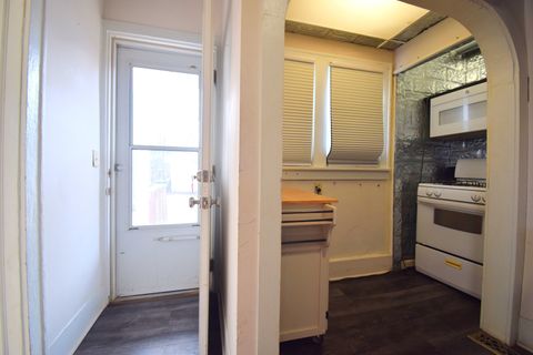 Tiny photo for 1715 Oakland Avenue, Mt Vernon, IL 62864 (MLS # 12567959)