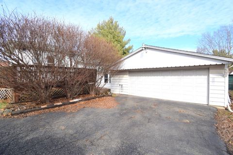 Tiny photo for 1715 Oakland Avenue, Mt Vernon, IL 62864 (MLS # 12567959)