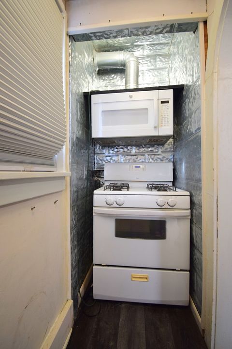 Tiny photo for 1715 Oakland Avenue, Mt Vernon, IL 62864 (MLS # 12567959)