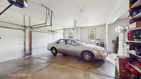 Tiny photo for 1527 Lexington Circle, Schaumburg, IL 60173 (MLS # 12416861)