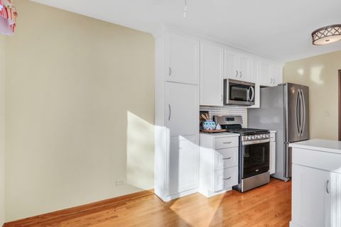 Tiny photo for 5140 Coventry Lane #9-A-2, Gurnee, IL 60031 (MLS # 12537135)