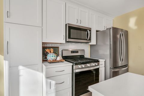 Tiny photo for 5140 Coventry Lane #9-A-2, Gurnee, IL 60031 (MLS # 12537135)