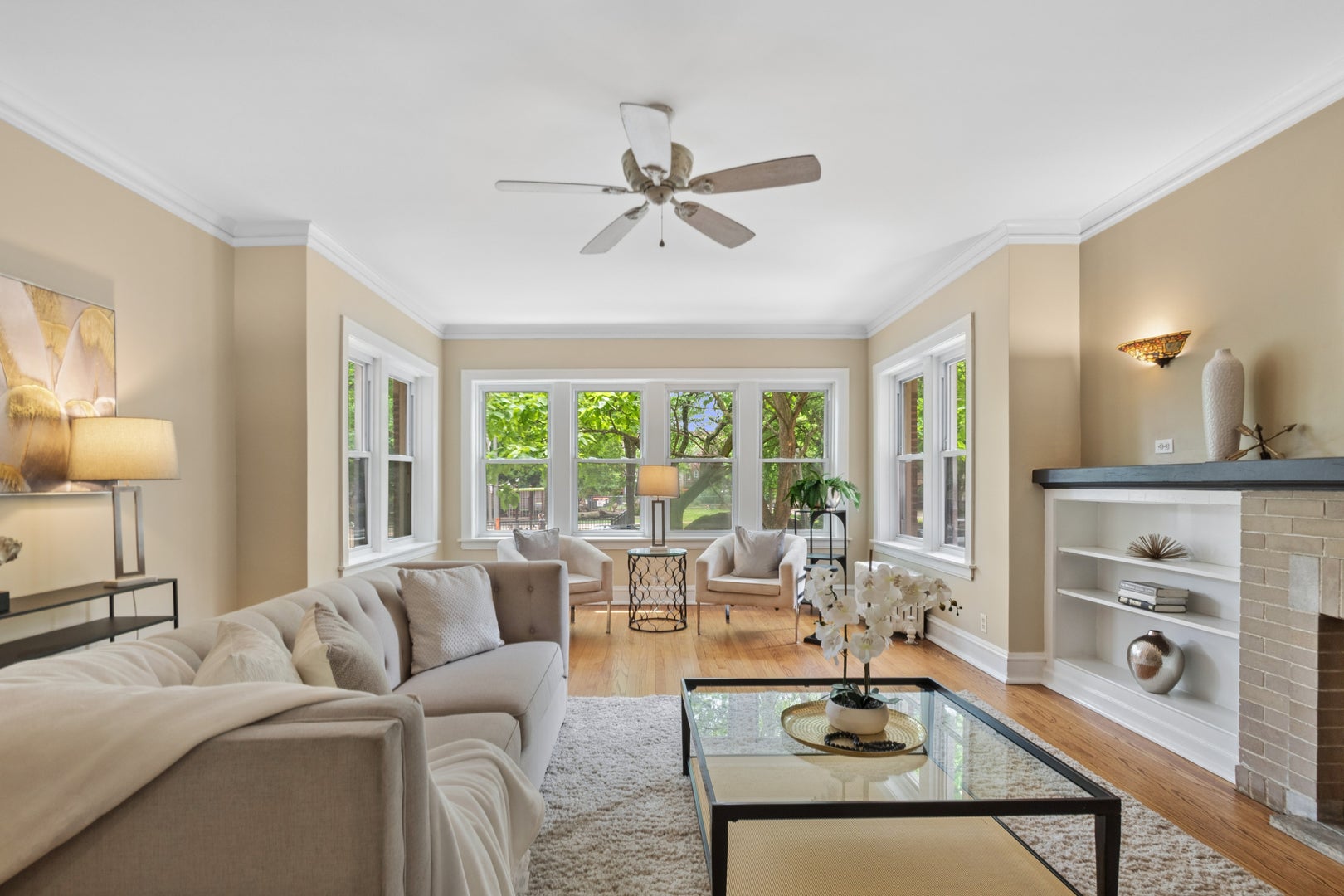 1530 W Elmdale Avenue 1